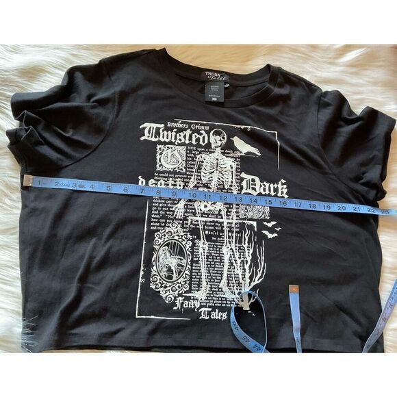 Thorn & Fable Skeleton Dark Story Girls Crop T-Shirt (Med) - Picture 5 of 7